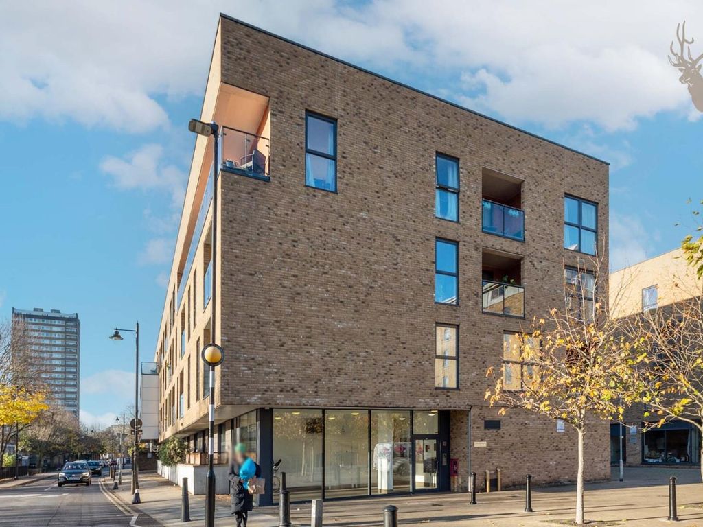 Cyan Apartments Gunmakers Wharf Victoria Park E3