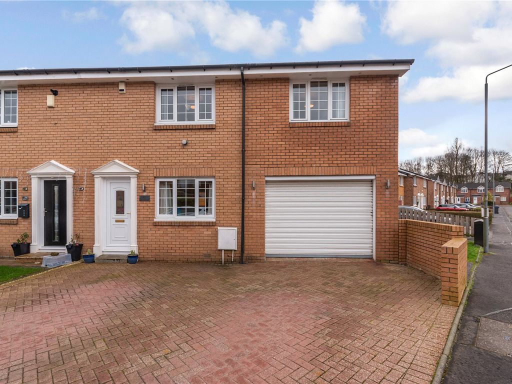 4 bed semidetached house for sale in Mainscroft, Erskine, Renfrewshire