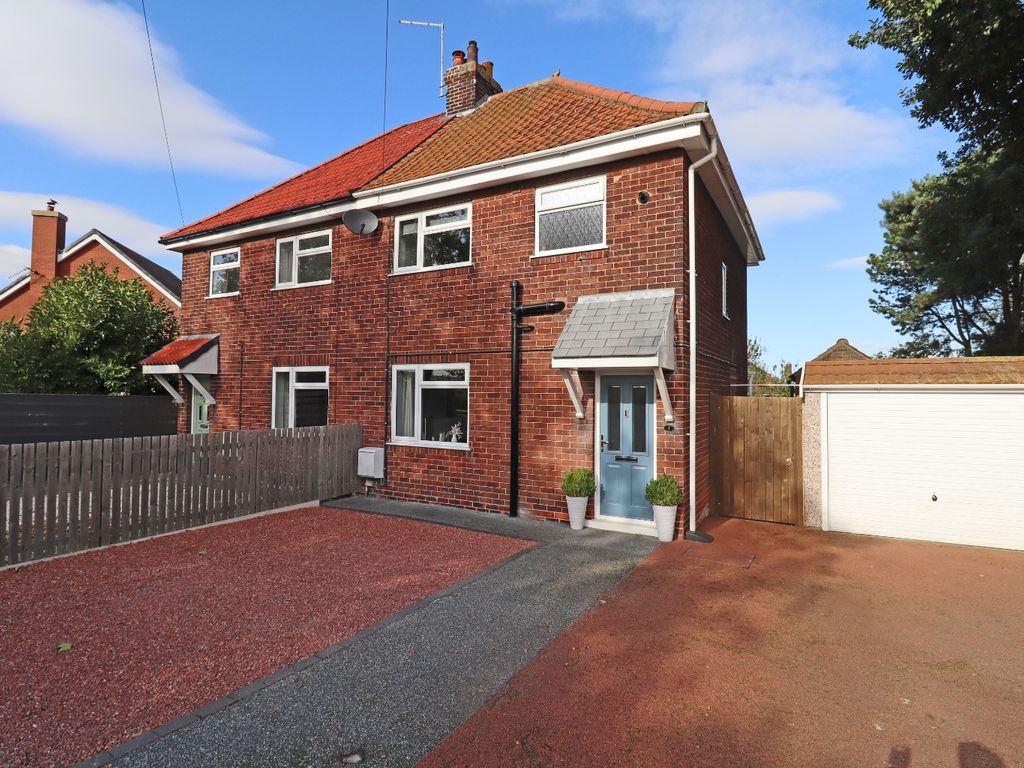 2 bed semidetached house for sale in Howden Road, Osgodby YO8, £