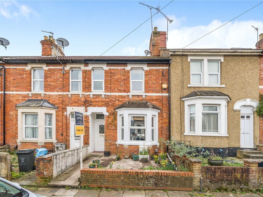 2 bed terraced house for sale in Dixon Street, Swindon, Wiltshire SN1, £210,000 Zoopla