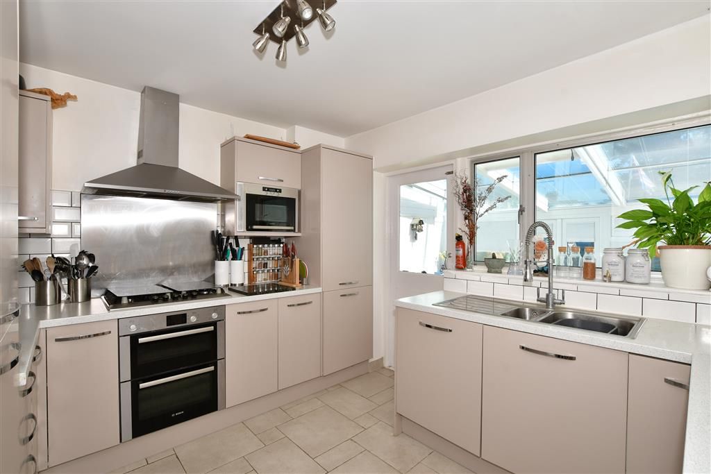 Lower Woodlands Road, Gillingham, Kent ME7  