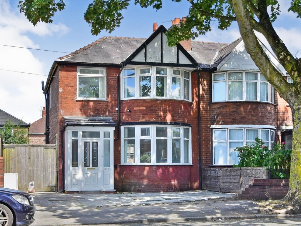 3 bed semidetached house to rent in Kings Road, Old Trafford