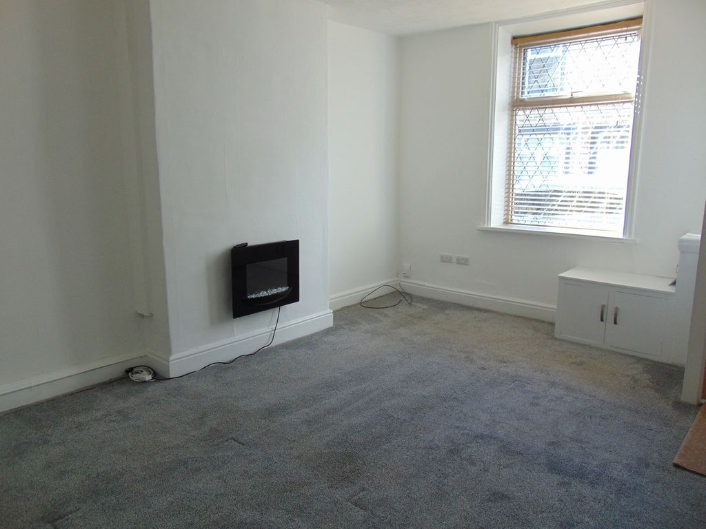 2 bed terraced house to rent in Townley Street, Briercliffe, Burnley