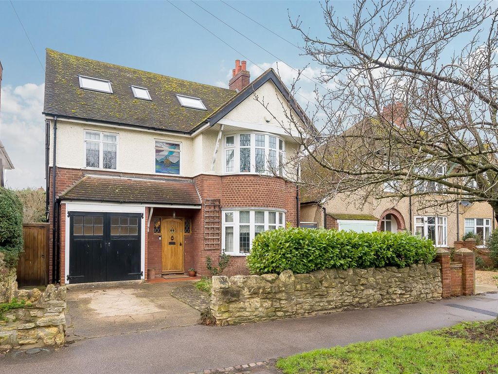 5 bed property for sale in Newnham Avenue, Bedford MK41, £765,000 Zoopla