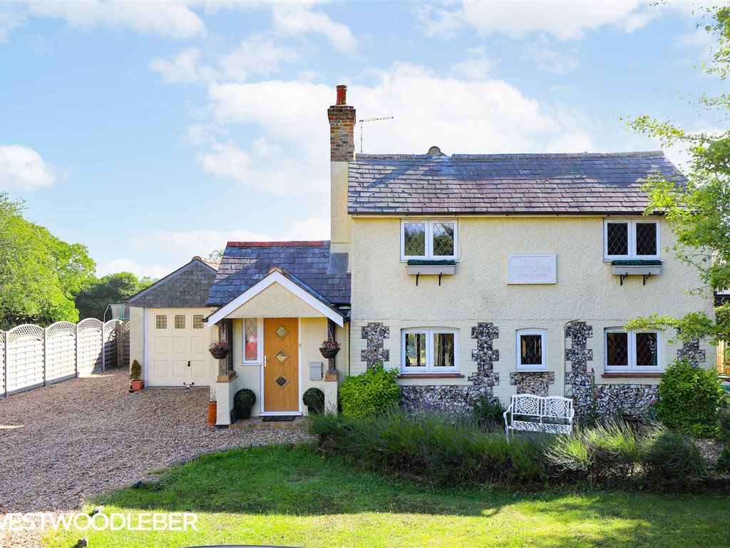 3 bed detached house for sale in Roe Green, Sandon, Buntingford SG9