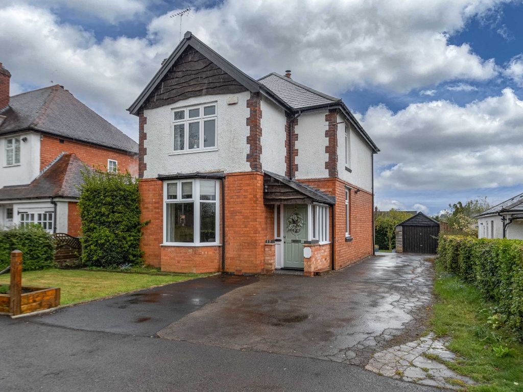 4 bed detached house for sale in Feckenham Road, Headless Cross