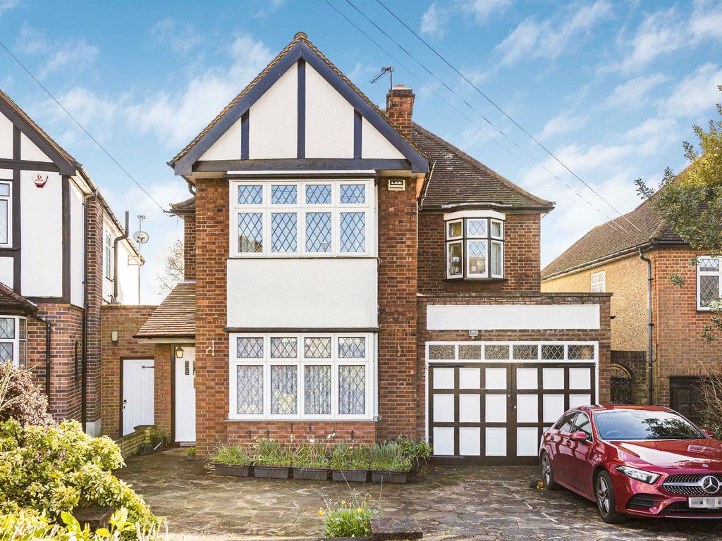 4 bed detached house for sale in Mount Pleasant, Cockfosters,