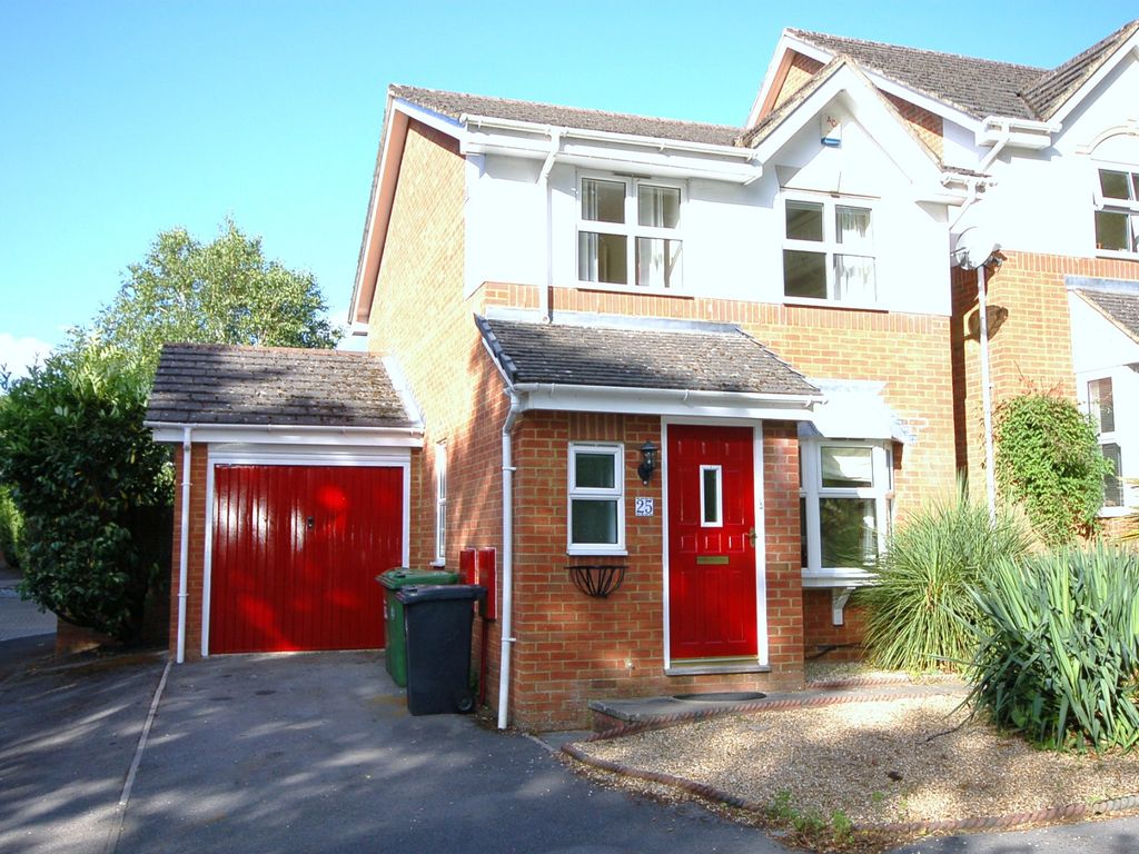 3 bed detached house for sale in Heathside Park, Camberley GU15 Zoopla