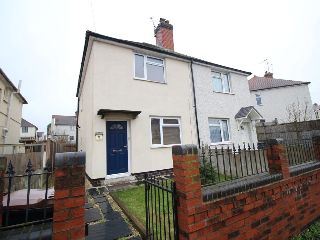 2 bed semidetached house to rent in Regent Street, Bedworth