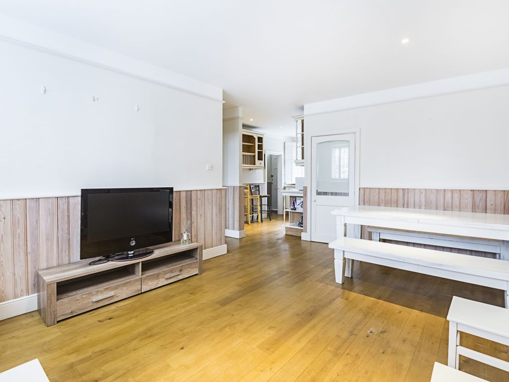 2 bed flat to rent in Ranelagh Gardens, London SW6 Zoopla