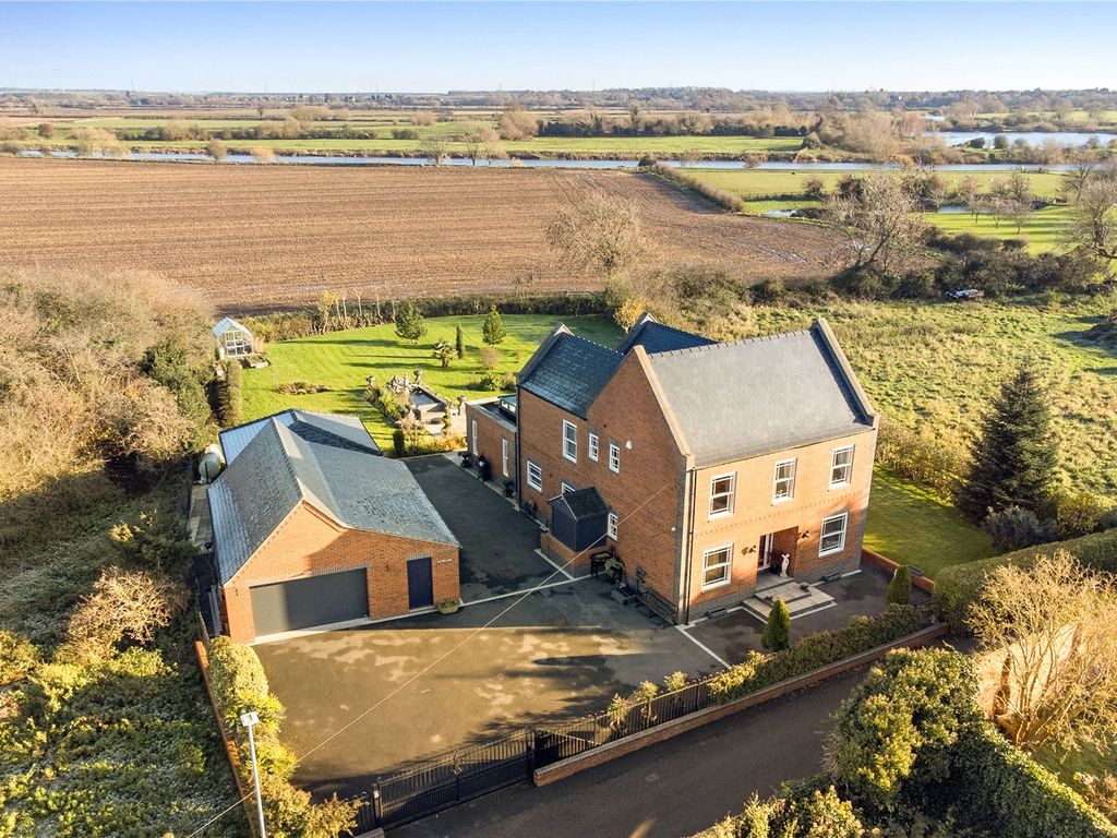 4 bed detached house for sale in Elm Tree House, Crab Lane, North