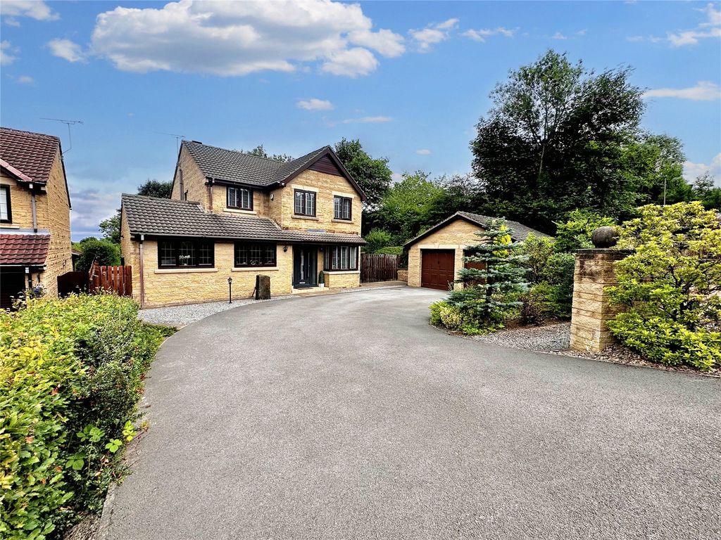 4 bed detached house for sale in Thorncliffe Way, Tankersley, Barnsley