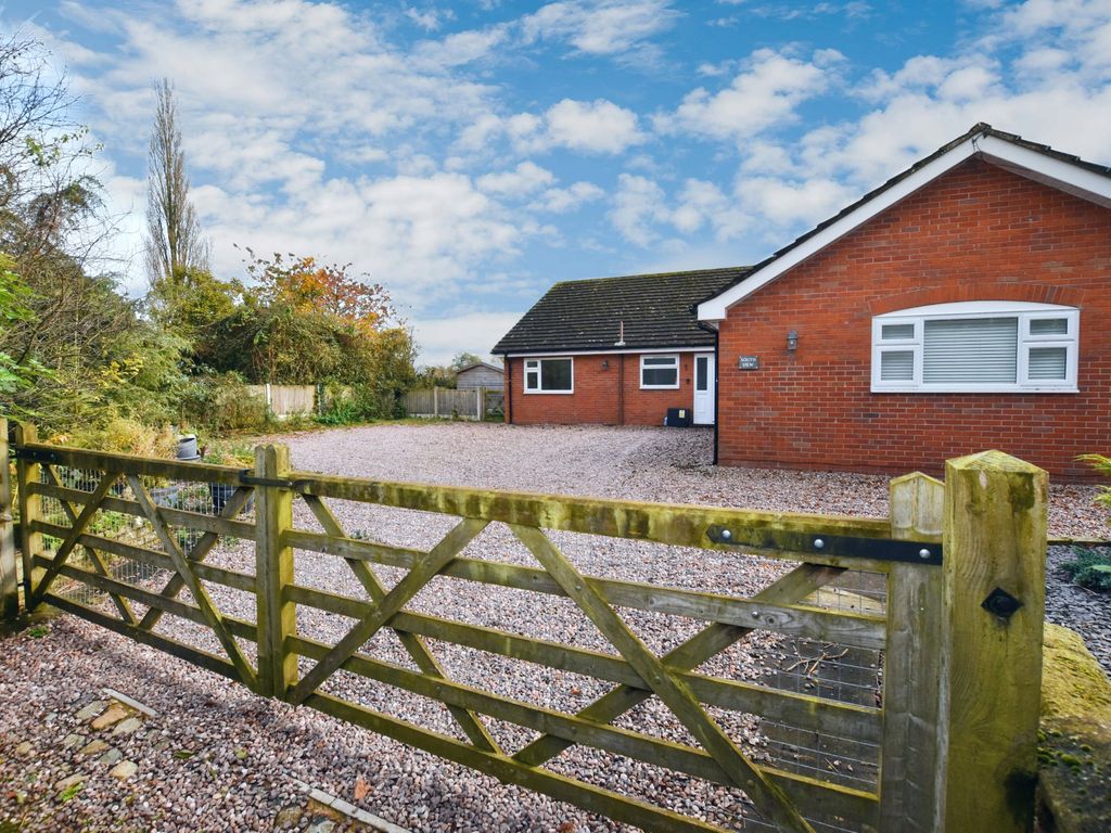 4 bed detached bungalow for sale in Longford, Market Drayton TF9, £