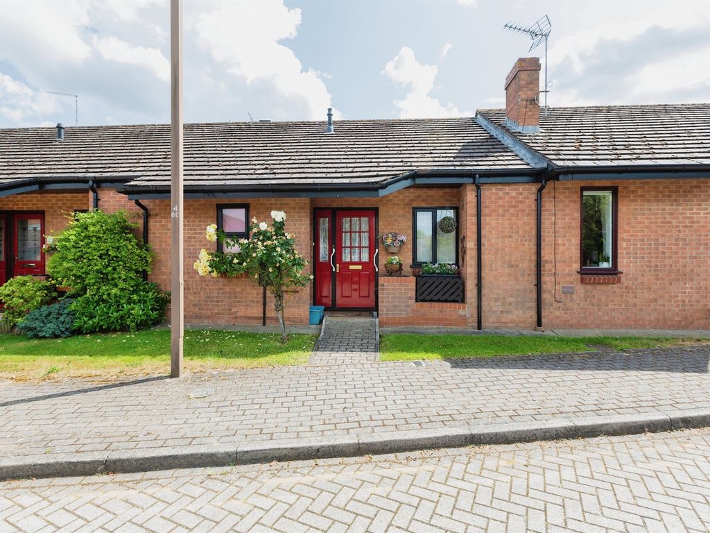 1 bed terraced bungalow for sale in Bekonscot Court, Giffard Park