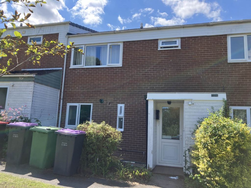 3 bed terraced house to rent in Burford, Telford TF3, £975 pcm Zoopla