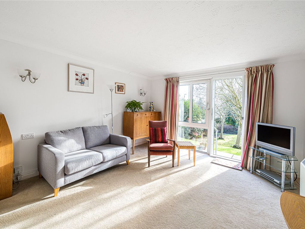 Jews Walk, London SE26  