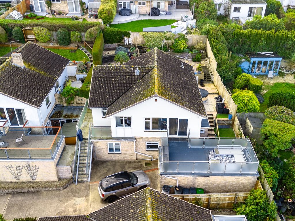 4 bed detached house for sale in Chichester Close, Exmouth EX8, £