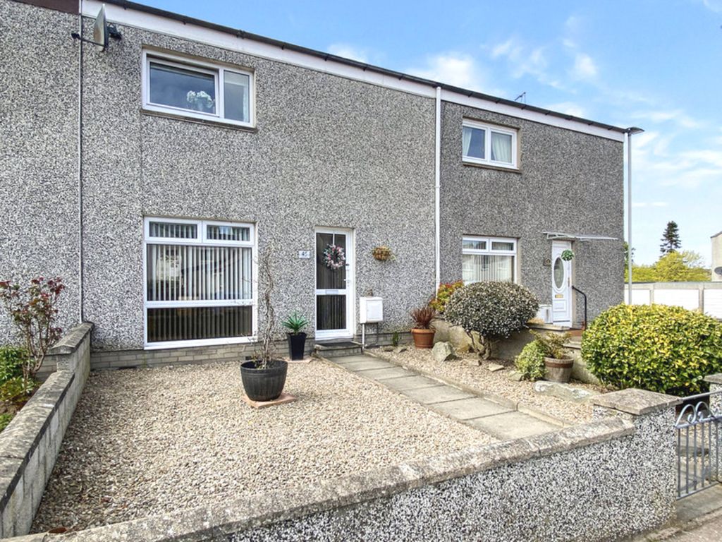 2 bed terraced house for sale in Cockmuir Place, Elgin IV30, £130,000 Zoopla