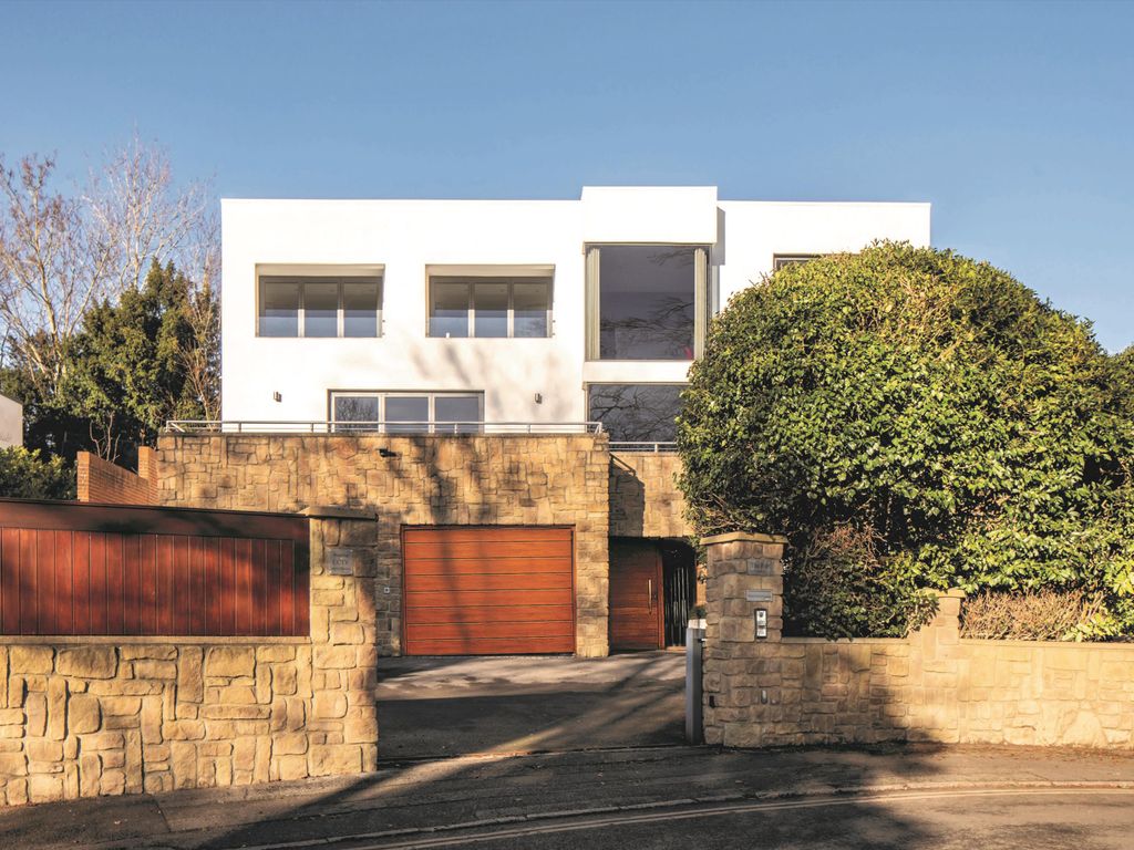 5 bed detached house for sale in Fort Road, Guildford, Surrey GU1, £