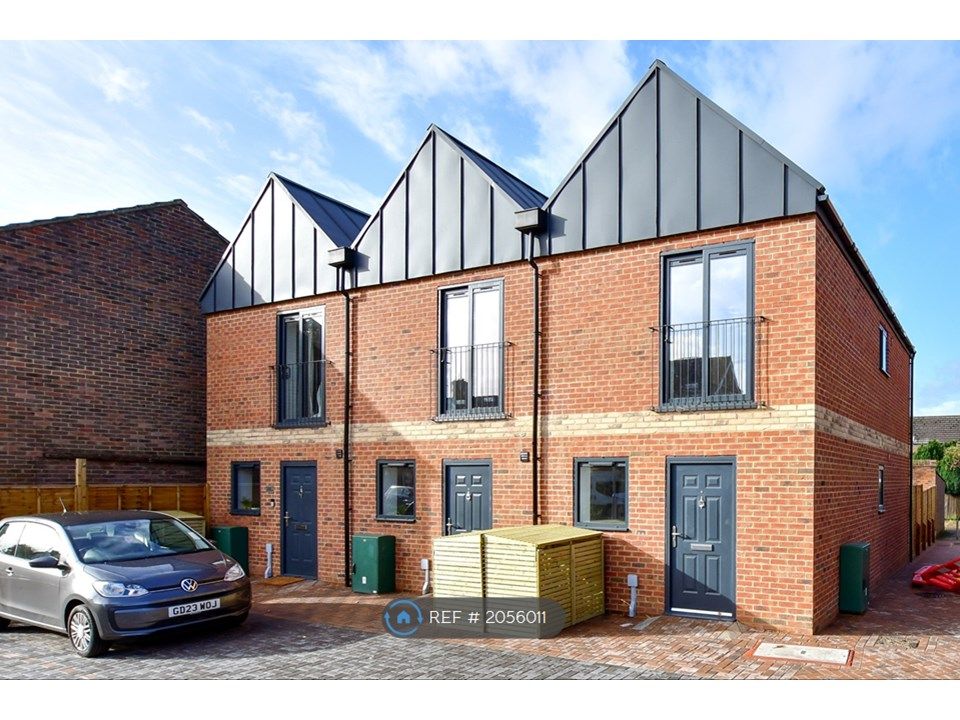 2 bed end terrace house to rent in House A 58 Maidstone Road, Paddock