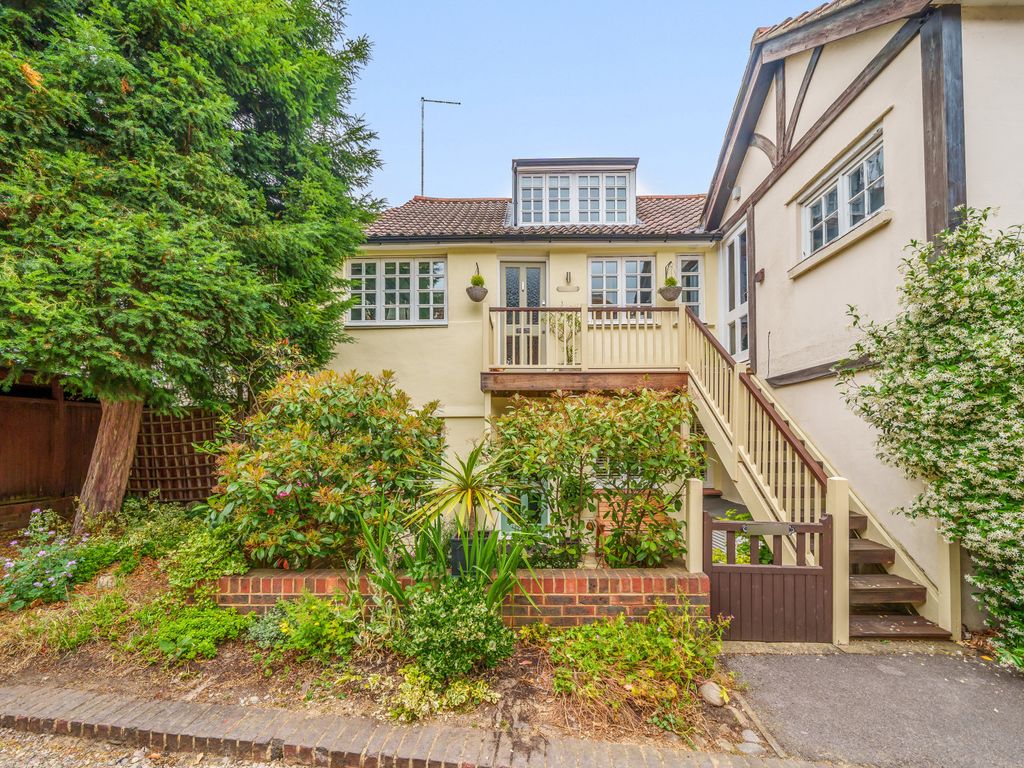 3 bed flat for sale in Lower Teddington Road, Hampton Wick KT1 Zoopla