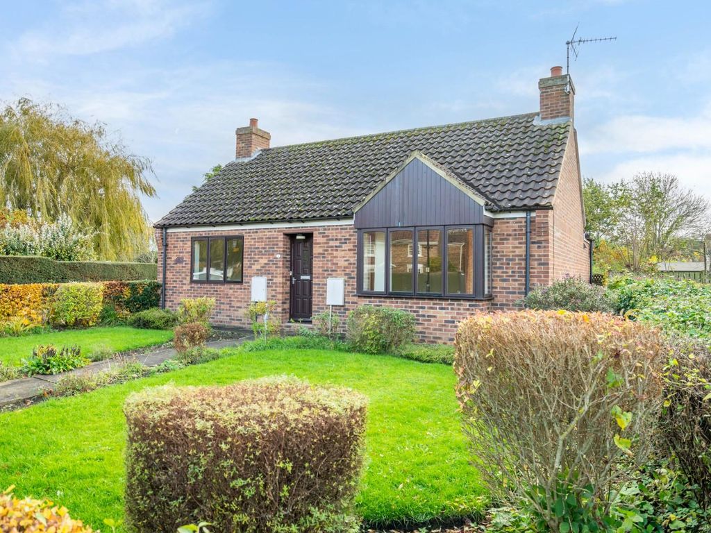 2 bed detached bungalow for sale in Main Street, York