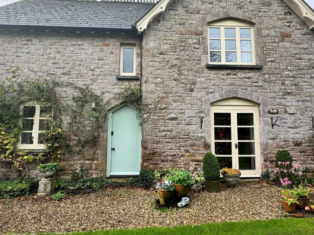 3 bed cottage for sale in Halwill, Beaworthy, Devon EX21, £400,000 Zoopla