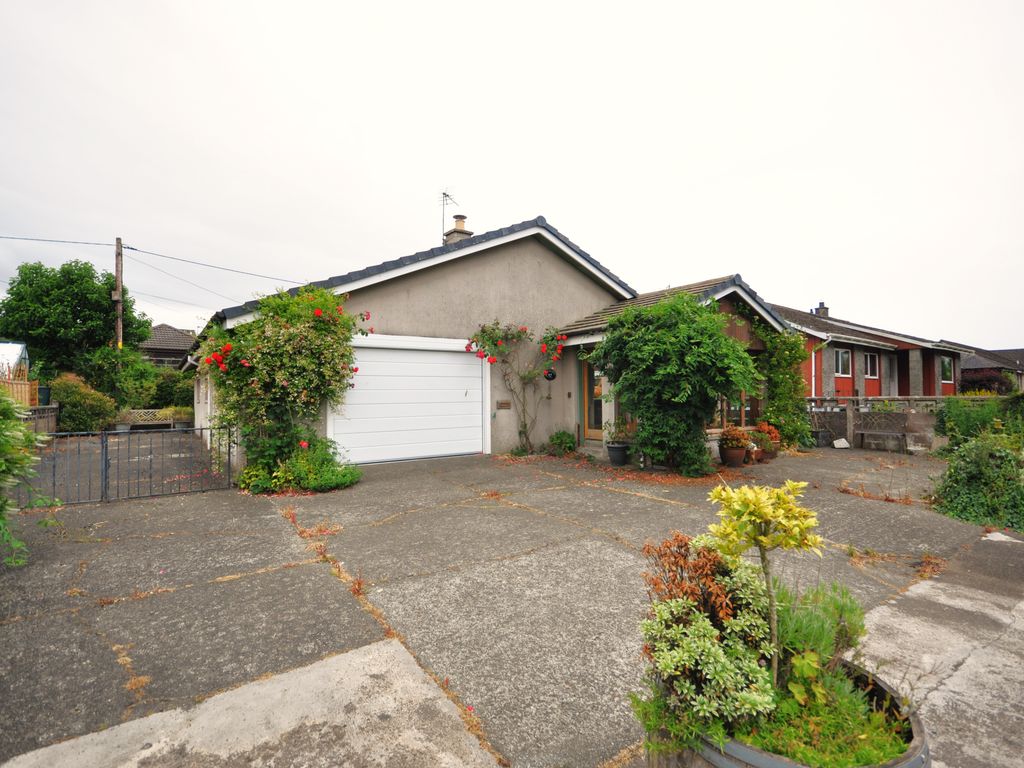 3 bed detached bungalow for sale in Creebridge, Minnigaff DG8, £230,000 Zoopla