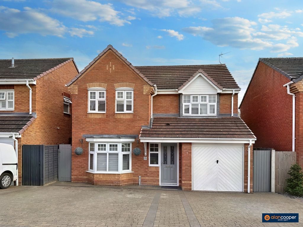 4 bed detached house for sale in Shillingstone Drive, Heritage Park