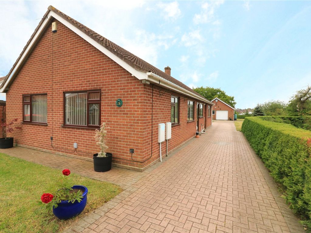 3 bed bungalow for sale in Browick Road, Wymondham, Norfolk NR18 Zoopla
