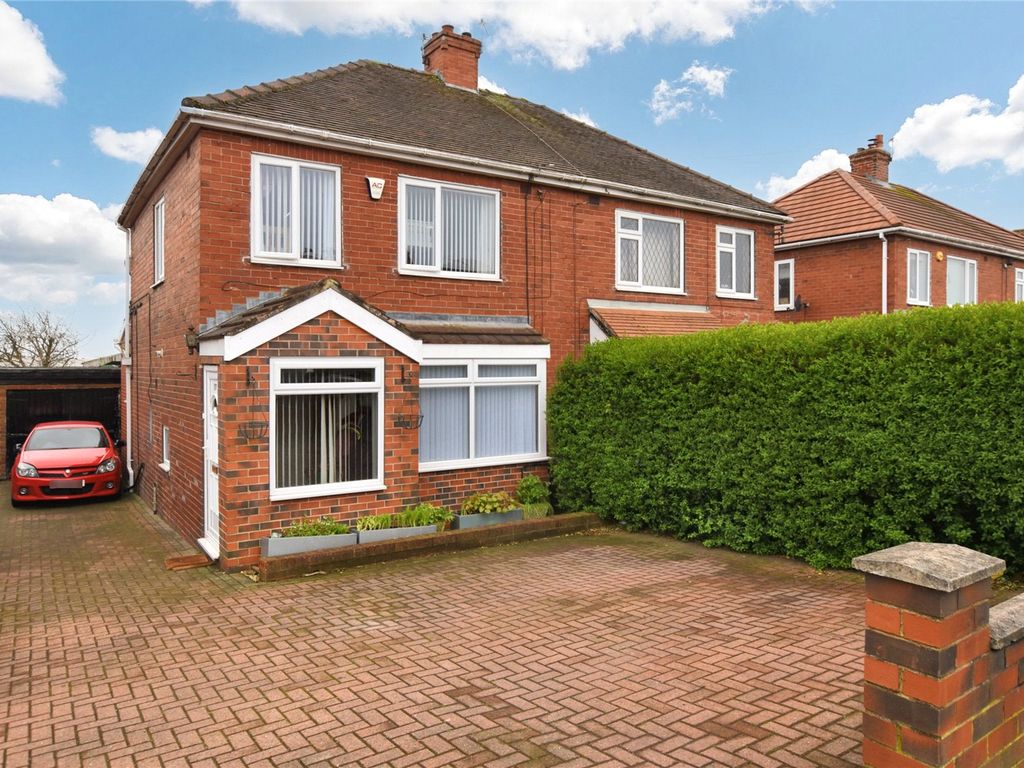 3 bed semidetached house for sale in Westerton Road, Tingley