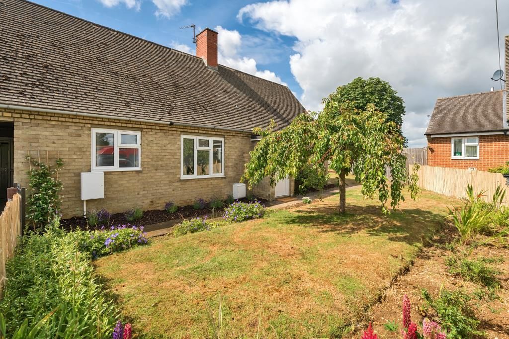 2 bed bungalow for sale in Middle Barton, Chipping Norton OX7 Zoopla