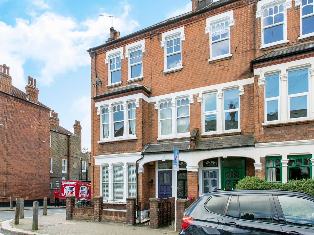 3 bed flat to rent in Lavender Sweep, London, UK SW11 Zoopla