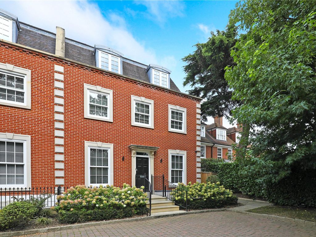 5 bed semidetached house for sale in Rydon Mews, Wimbledon, London