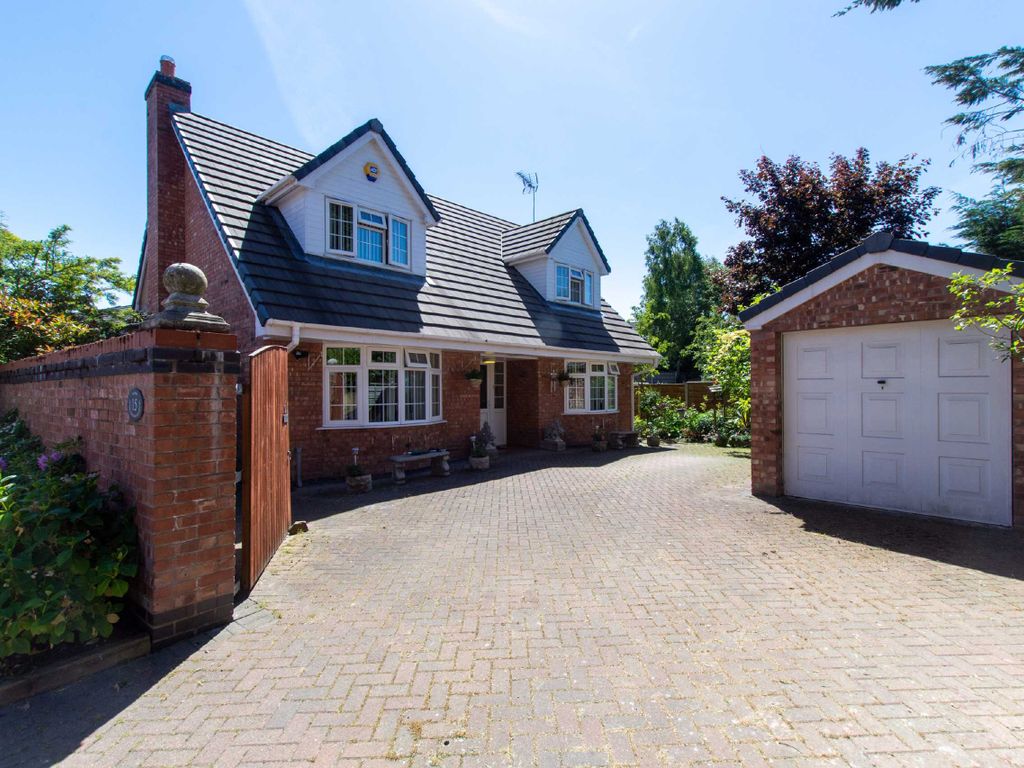 Waters Edge Mews, Middlewich CW10  