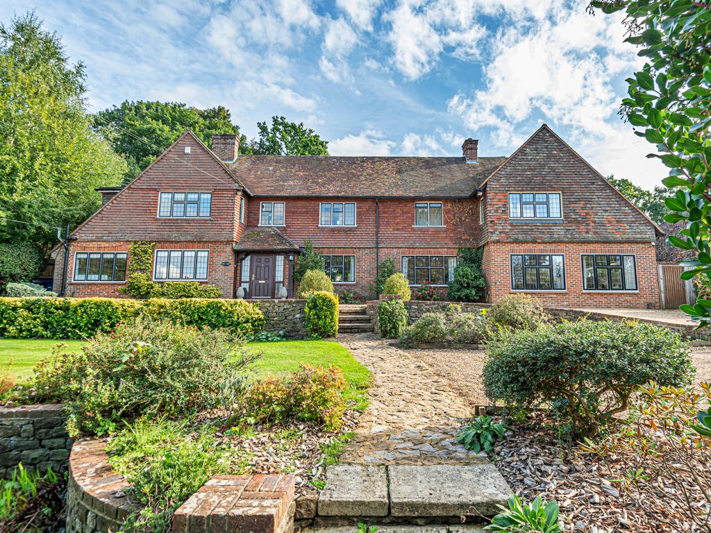 5 bed detached house for sale in Staceys Farm Road, Elstead, Godalming