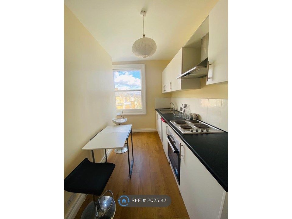 1 bed flat to rent in Kilburn High Road, London NW6, £1,600 pcm Zoopla