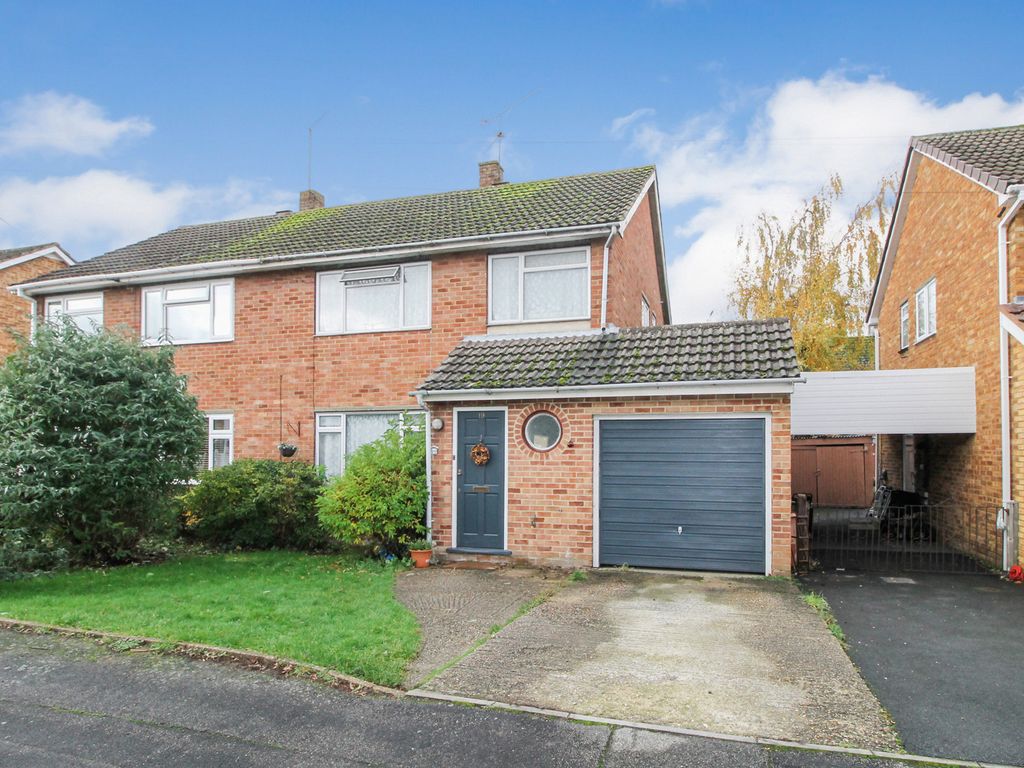 3 bed semidetached house for sale in Windermere Close, Farnborough GU14, £425,000 Zoopla