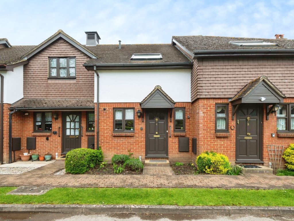 2 bed terraced house for sale in Church Road, Great Bookham