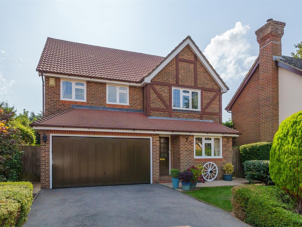 4 bed detached house for sale in Windmill Heights, Bearsted, Maidstone