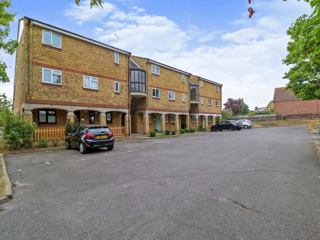 2 bed flat for sale in Charleston Court, Basildon SS13 Zoopla