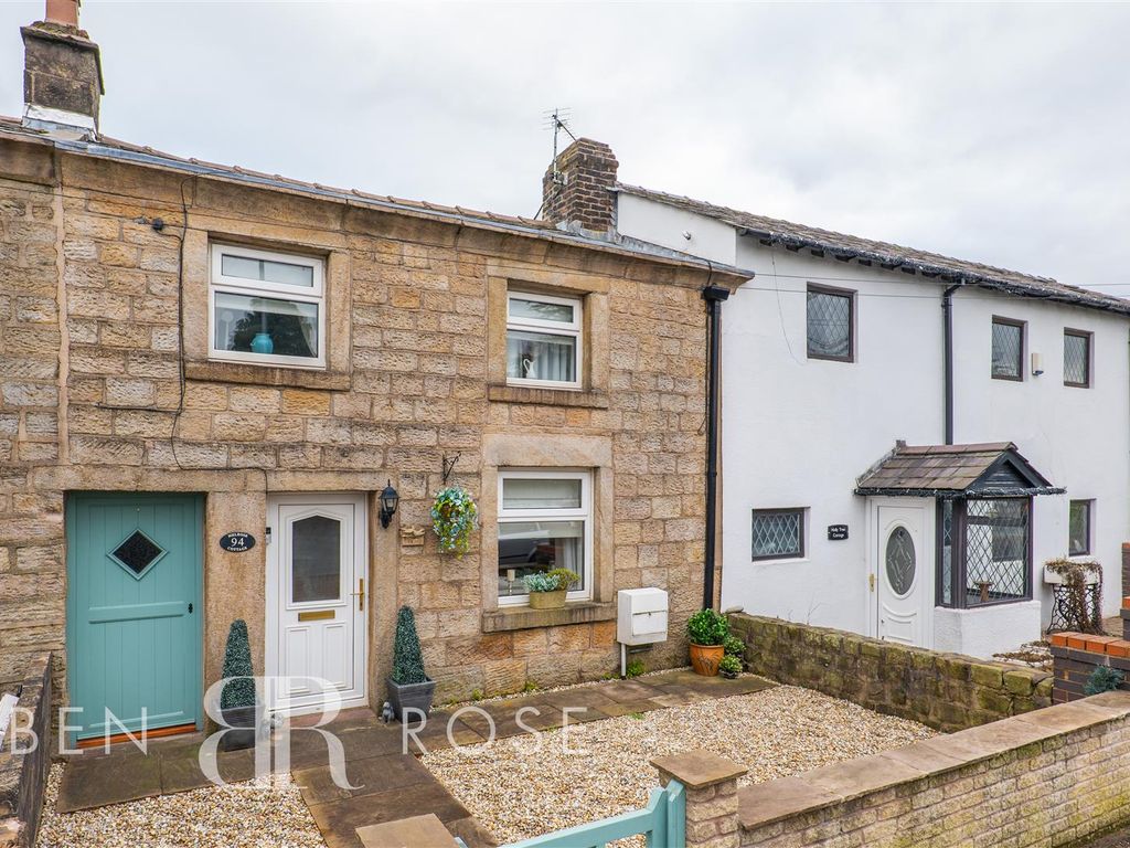 2 bed terraced house for sale in Preston Road, WhittleLeWoods