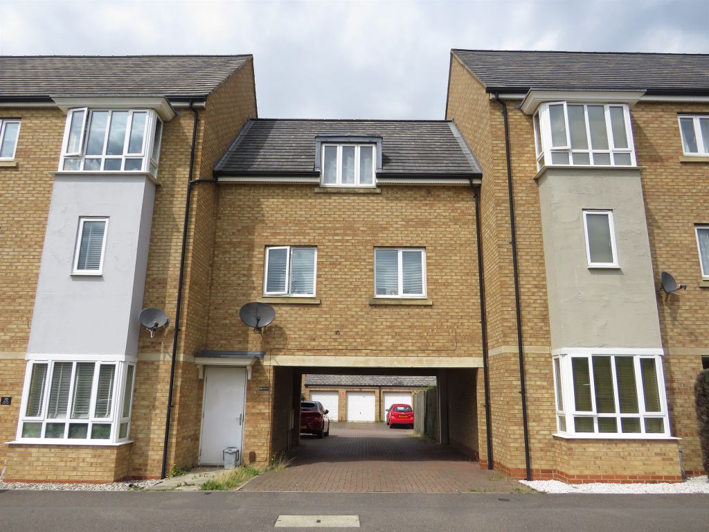 2 bed property for sale in Clayburn Road, Hampton Centre, Peterborough