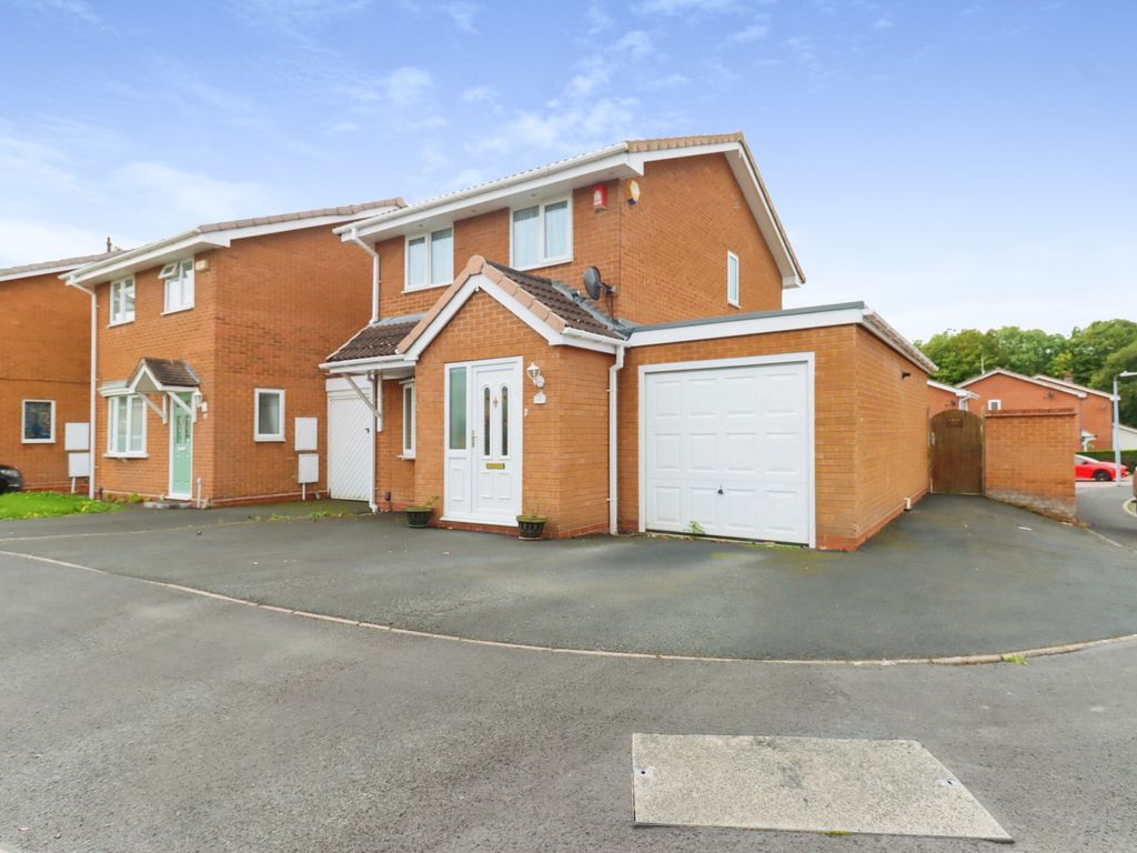 3 bed detached house for sale in Grovefields, Leegomery, Telford