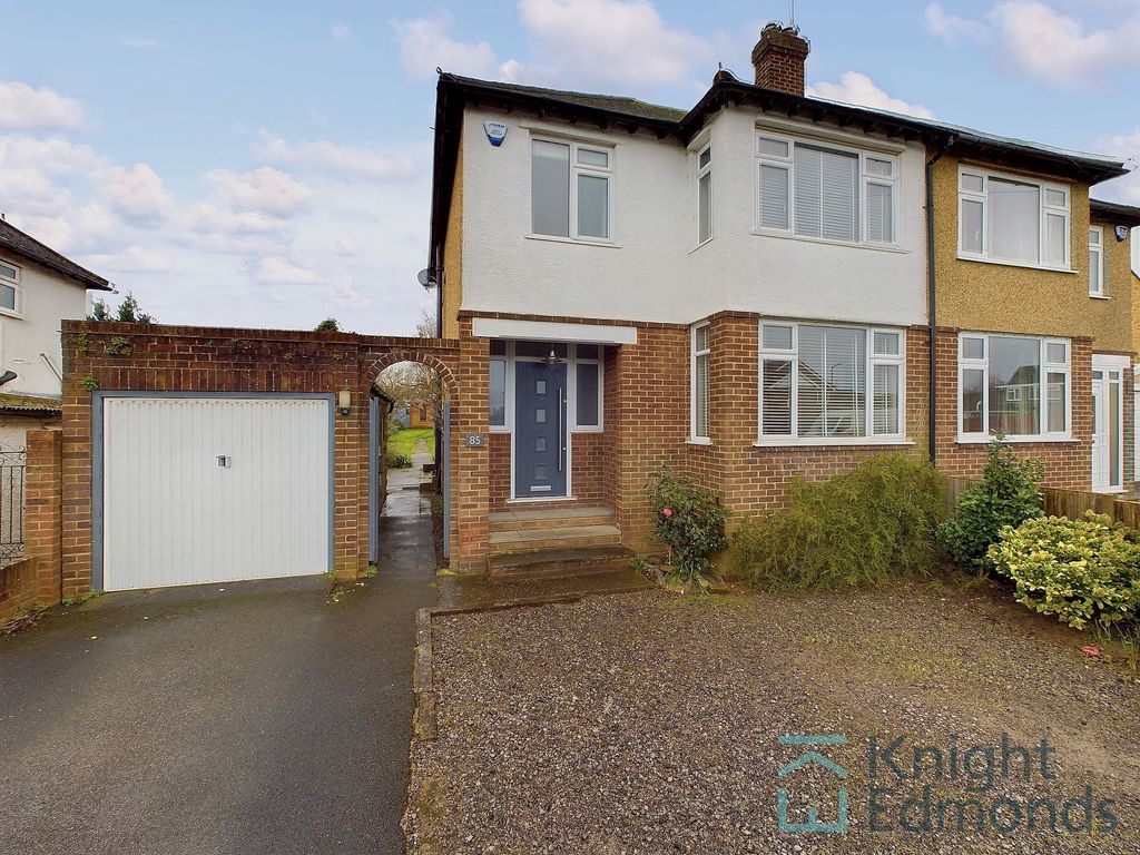 3 bed semidetached house for sale in Allington Way, Maidstone ME16, £