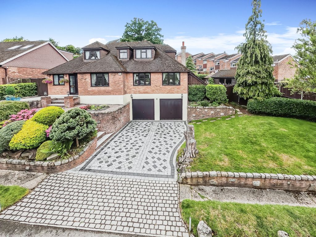 5 bed detached house for sale in Highfield Road, Biggin Hill, Westerham