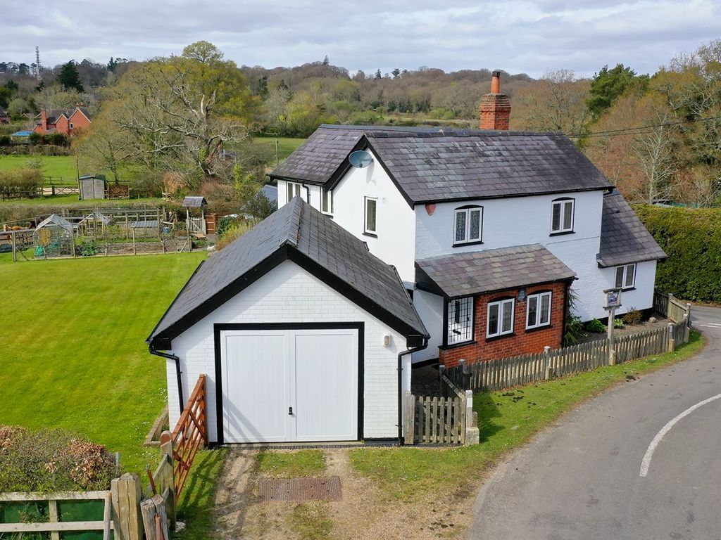 3 bed detached house for sale in Bull Lane, Minstead, Lyndhurst SO43