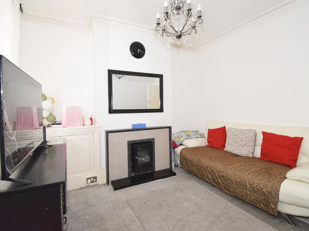 Gedding Road, Off St Saviours Road, Leicester LE5  