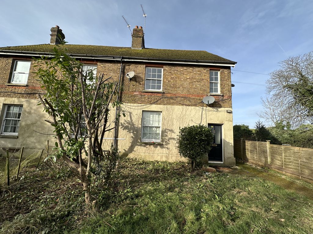 3 bed semidetached house to rent in Stag Lane, Rickmansworth WD3, £