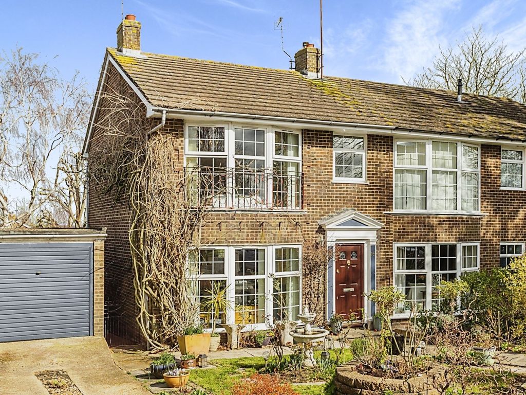 3 bed semidetached house for sale in Delves Way, Ringmer, Lewes BN8
